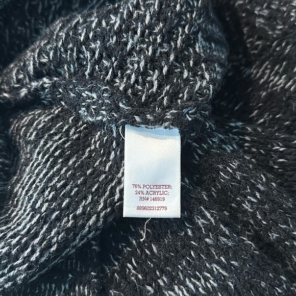 Black Hooded SO Sweater Size XL - Picture 7 of 7